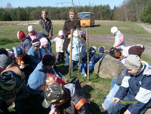 Grafika #2: 2008-04-23 - Wycieczka do leśniczówki w Borze Charbrowskim