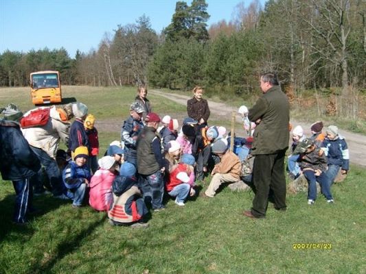 Grafika #3: 2008-04-23 - Wycieczka do leśniczówki w Borze Charbrowskim