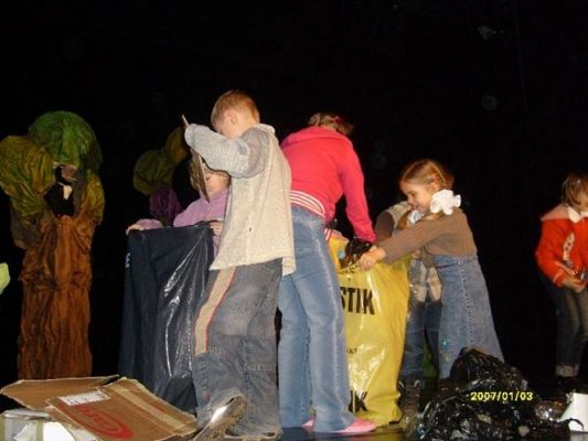 Grafika #14: 2008-02-22 - Wyjazd do teatru