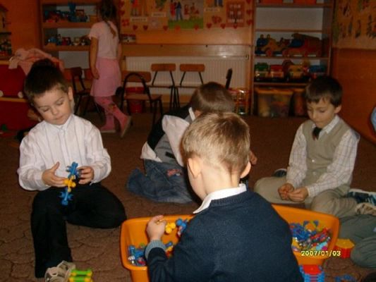 Grafika #3: 2008-01-03 - Nasz dzień w przedszkolu