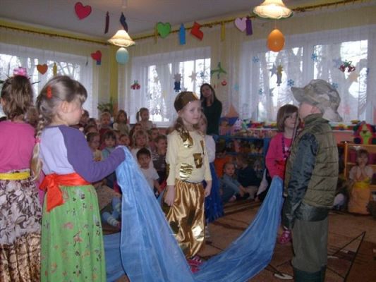 Grafika #21: 2009-01-27 Z wizytą w przedszkolu w Wicku
