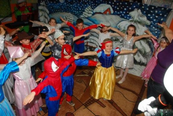 Grafika #1: 2009-01-28 Zabawa choinkowa