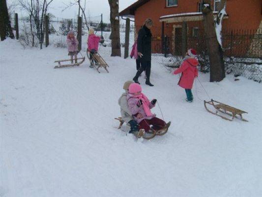 Grafika #3: 2009-02-19 Zabawy na śniegu