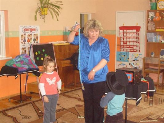 Grafika #16: 2009-03-24 Iluzjonista w przedszkolu