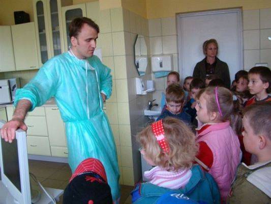 Grafika #1: 2009-04-16 Wycieczka do Ośrodka Zdrowia w Wicku