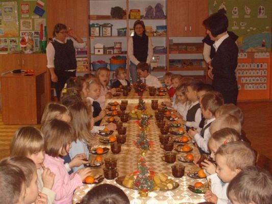 Grafika #7: 2008-12-19 Wigilia w przedszkolu