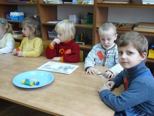 Grafika #14: .bo w przedszkolu szybko mija czas