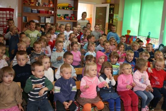 Grafika #1: 2009-09-25 Czarodziej w przedszkolu