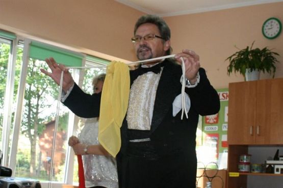 Grafika #11: 2009-09-25 Czarodziej w przedszkolu