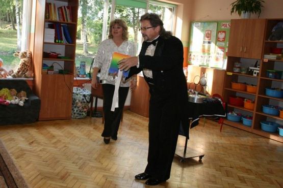 Grafika #17: 2009-09-25 Czarodziej w przedszkolu