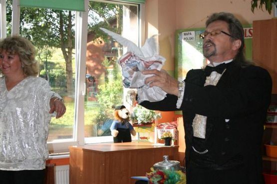 Grafika #19: 2009-09-25 Czarodziej w przedszkolu