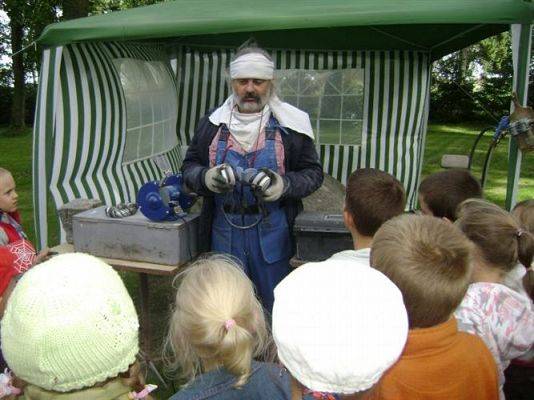 Grafika #10: 2009-09-17 Wycieczka do Poraju - Plener Rzeźbiarski