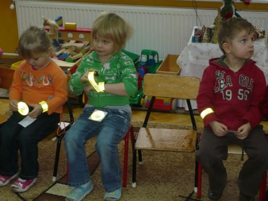 Grafika #5: 18.12.2009 - Spotkanie z policjantem.