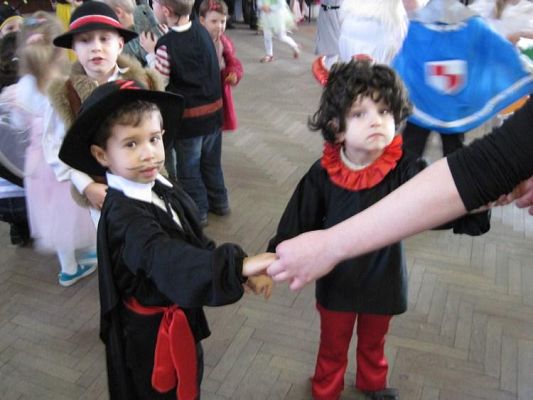 Grafika #9: 05.02.2010 - Bal karnawałowy