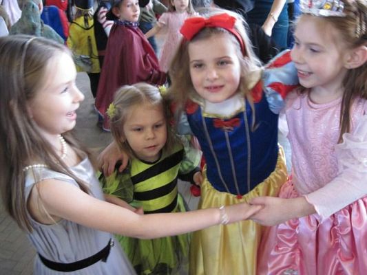 Grafika #10: 05.02.2010 - Bal karnawałowy