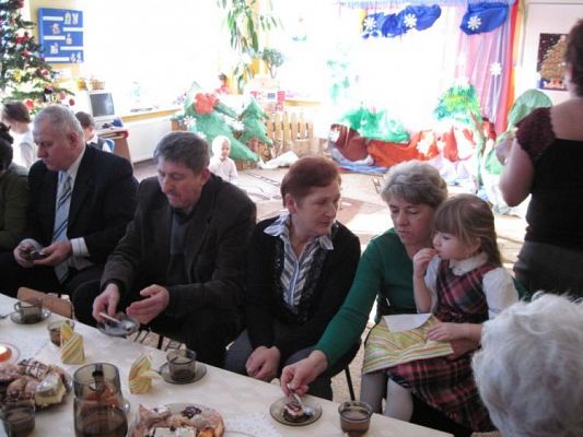 Grafika #9: 2010.01.22 - Dzień Babci i Dziadka w grupie "Maluszków"