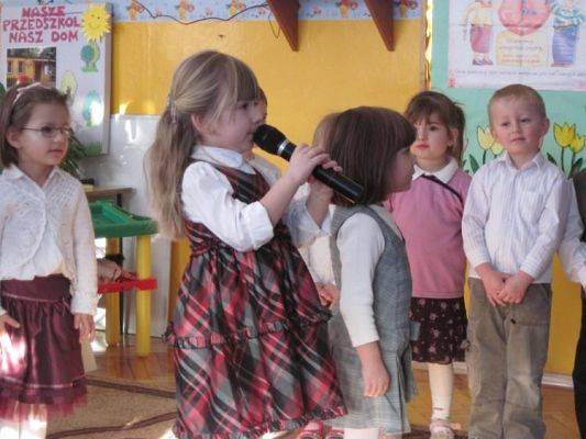 Grafika #16: 2010.01.22 - Dzień Babci i Dziadka w grupie "Maluszków"