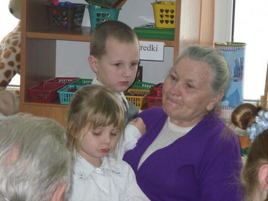 Grafika #9: 2010.01.21 - Dzień Babci i Dziadka w grupie "średniaków" i "starszaków"