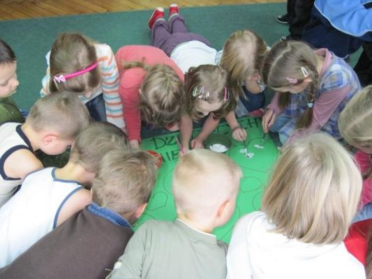 Grafika #0: 2010.01.08 - Zajęcia podsumowujące projekt Akademia małego artysty