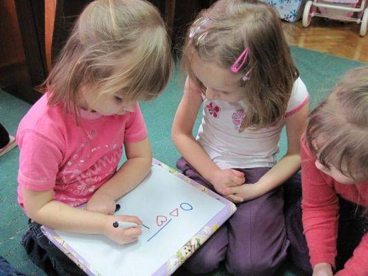 Grafika #3: 2010.01.08 - Zajęcia podsumowujące projekt Akademia małego artysty