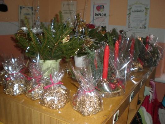 Grafika #2: 17.12.2009 - Kiermasz świątecznych dekoracji.
