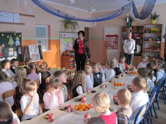 Grafika #2: 22.12.2009 - Wigilia w przedszkolu.