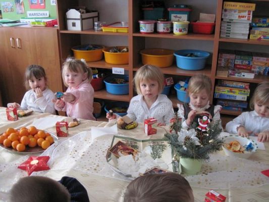 Grafika #10: 22.12.2009 - Wigilia w przedszkolu.