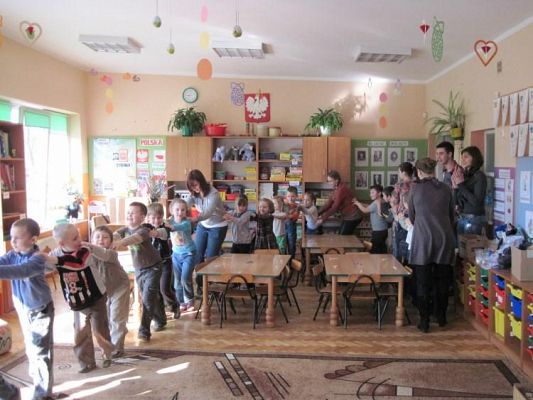 Grafika #11: 26.03.2010 - Klub Młodego Odkrywcy z wizytą w naszym przedszkolu