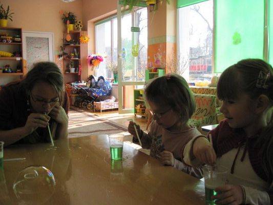 Grafika #15: 26.03.2010 - Klub Młodego Odkrywcy z wizytą w naszym przedszkolu