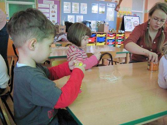 Grafika #28: 26.03.2010 - Klub Młodego Odkrywcy z wizytą w naszym przedszkolu