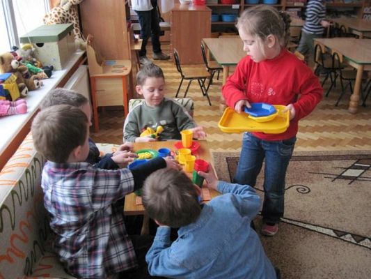 Grafika #4: 09.03.2010 - Nagrody od firmy REBA za zbiórkę zużytych baterii