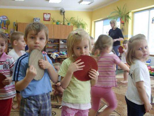 Grafika #0: 10.02.2010 - Ćwiczenia gimnastyczne w grupie "Maluchów"