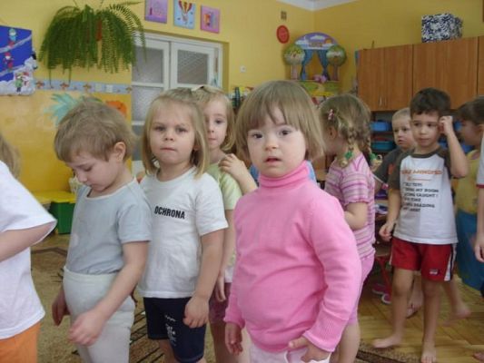 Grafika #11: 10.02.2010 - Ćwiczenia gimnastyczne w grupie "Maluchów"