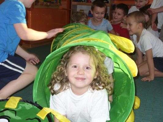 Grafika #9: 05.02.2010 - Ćwiczenia gimnastyczne w grupie "średniaków"