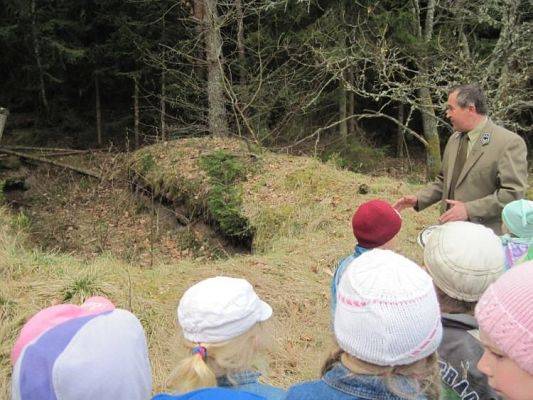 Grafika #4: 27.04.2010 - Wizyta w leśniczówce w Borze Charbrowskim