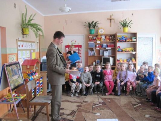 Grafika #6: 22.04.2010 - Spotkanie z panem leśniczym z Nadleśnictwa Lębork