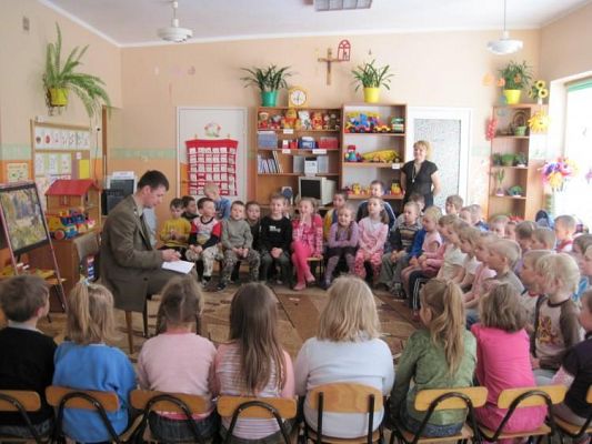 Grafika #13: 22.04.2010 - Spotkanie z panem leśniczym z Nadleśnictwa Lębork