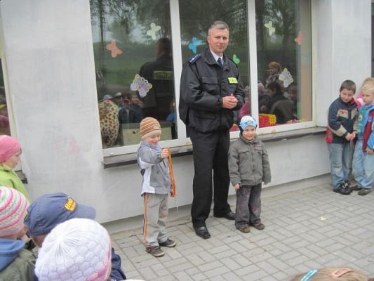 Grafika #7: 20,05,2010 - Spotkanie z policjantem