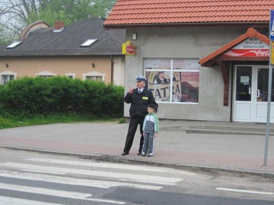 Grafika #10: 20,05,2010 - Spotkanie z policjantem