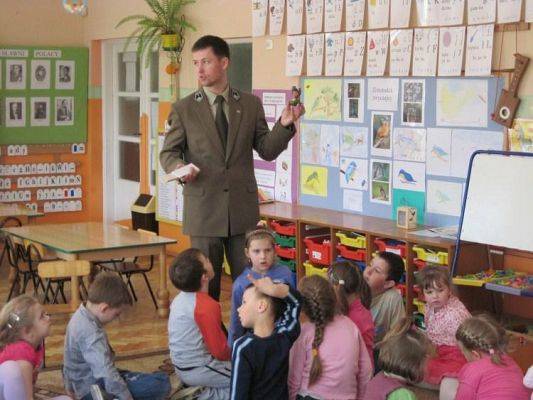 Grafika #10: 11.05.2010 - Laureaci Gminnego Konkursu Plastycznego pt."Cztery pory roku"