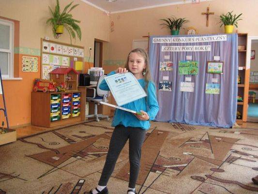 Grafika #15: 11.05.2010 - Laureaci Gminnego Konkursu Plastycznego pt."Cztery pory roku"