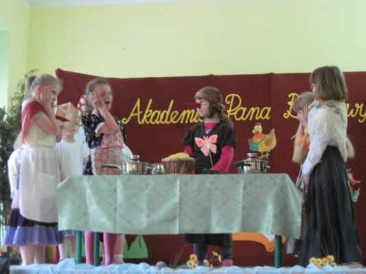 Grafika #8: 09.06.2010 - Dzień Przedszkolaka w Szkole Podstawowej w Wicku