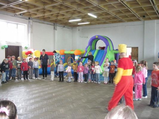 Grafika #3: 01.06.2010 - Dzień Dziecka