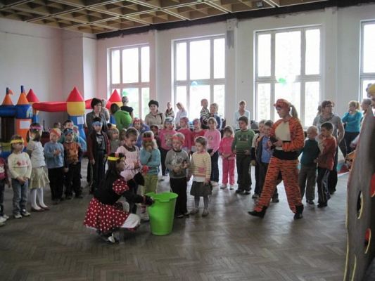 Grafika #5: 01.06.2010 - Dzień Dziecka