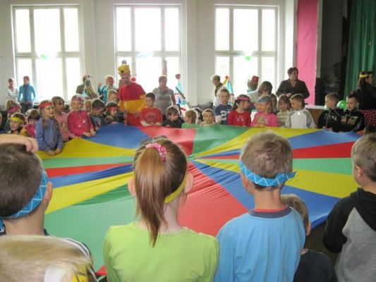 Grafika #7: 01.06.2010 - Dzień Dziecka