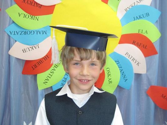 Grafika #2: 23.06.2010 - Absolwenci Przedszkola Gminnego w Charbrowie rok 2009/2010