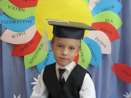 Grafika #5: 23.06.2010 - Absolwenci Przedszkola Gminnego w Charbrowie rok 2009/2010