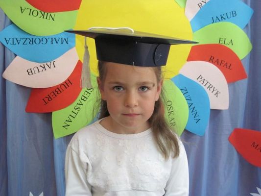 Grafika #10: 23.06.2010 - Absolwenci Przedszkola Gminnego w Charbrowie rok 2009/2010