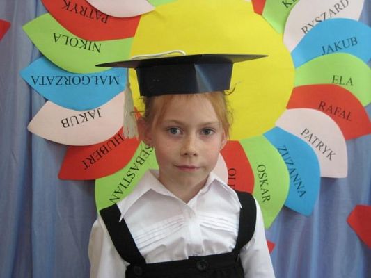 Grafika #16: 23.06.2010 - Absolwenci Przedszkola Gminnego w Charbrowie rok 2009/2010