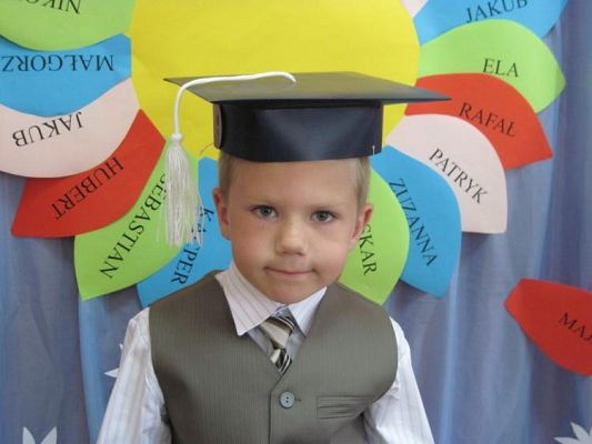 Grafika #17: 23.06.2010 - Absolwenci Przedszkola Gminnego w Charbrowie rok 2009/2010